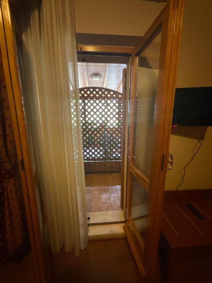 La Terrazza Dei Ciliegi Hotell Santa Maria Degli Angeli  Exteriör bild